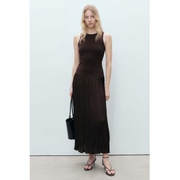 Rochie maxi evazata