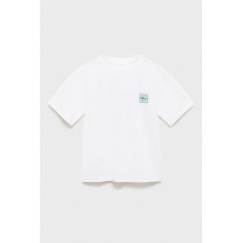 Tricou cu imprimeu si text
