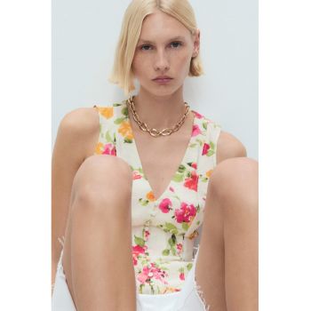 Vesta cambrata cu model floral