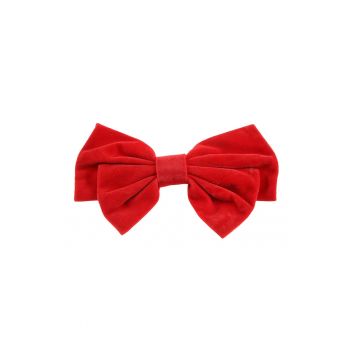 Clama de par cu funda rosie