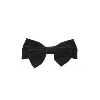 Clama par cu funda neagra