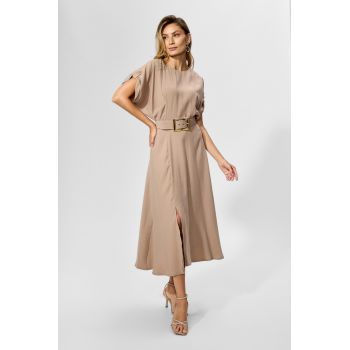 Rochie casual-eleganta in clos cu maneci scurte asimetrice Denya Bej