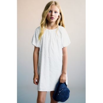 Rochie scurta cu model brodat