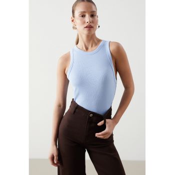 Top slim-fit cu striati