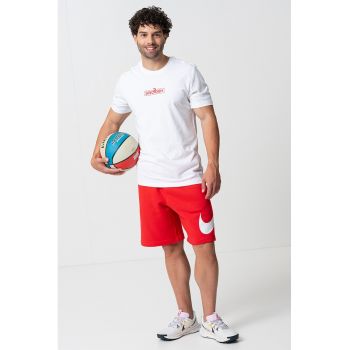 Tricou cu decolteu la baza gatului