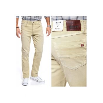 Pantaloni Din Material -  Washington Straight - Croi: Straight Fit - Stil: Drept / Regulamentar - Inaltimea Taliei: Medie / Regulamentara - Compozitie Material: 100% Bumbac - W32 EU - W32 X L34 - Galben