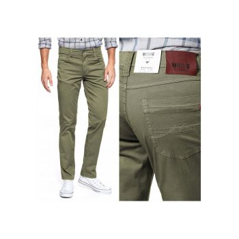 Pantaloni Din Material -  Washington Straight - Culoare: Verde - Croi: Straight Fit - Compozitie Material: 100% Bumbac - Numar De Buzunare: 5 - W32 EU - W32 X L34 - Verde