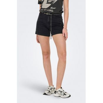 Pantaloni scurti de denim cu detaliu lant
