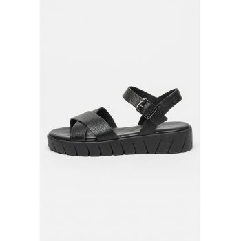 Sandale wedge cu catarama