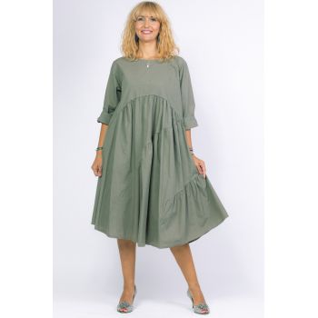 Rochie kaki oversize, cu maneca scurta, cu trei volane asimetrice, din poplin satinat ieftina