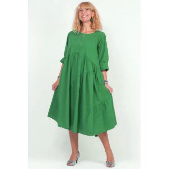 Rochie verde oversize, cu maneca scurta, cu trei volane asimetrice, din poplin satinat ieftina