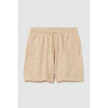 Pantaloni scurti cu snur de ajustare si model cu inimi