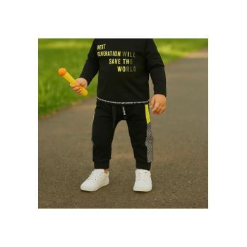 Pantaloni sport cu dunga galbena in parti  - City Boys - Negru si Galben Fosforescent - pentru baietei