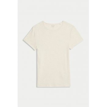 Tricou slim fit cu decolteu la baza gatului