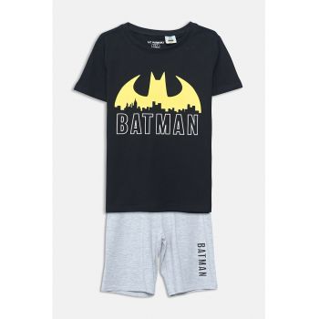 Pijama cu pantaloni scurti si imprimeu desene animate