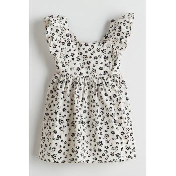 Rochie evazata cu model si detalii cu volane