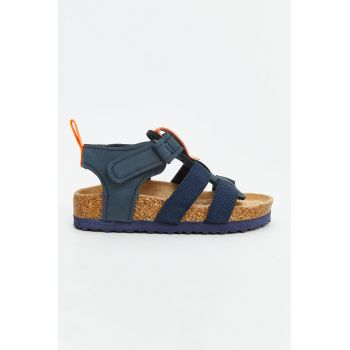 Sandale cu velcro