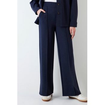 Pantaloni cu croiala dreapta si talie elastica