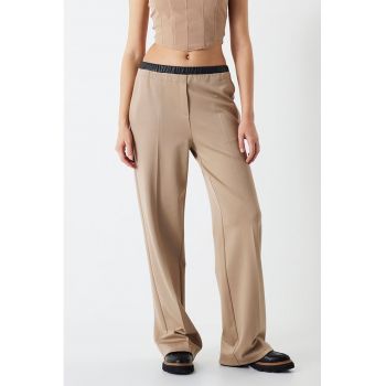 Pantaloni cu talie suprapusa