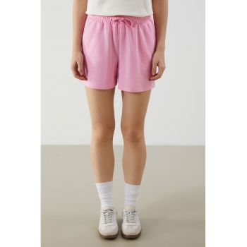 Pantaloni scurti cu buzunare