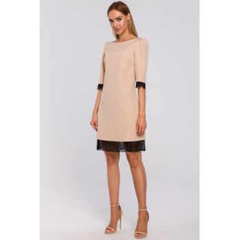 Rochie cu decolteu pe spate si dantela -