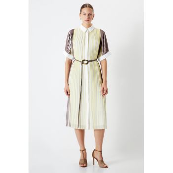 Rochie midi cu croiala dreapta si model in dungi ieftina