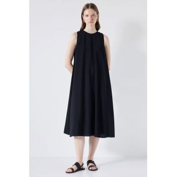 Rochie midi evazata