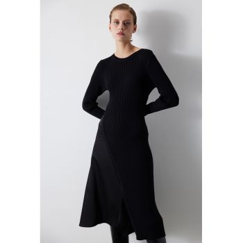 Rochie striata cu maneci lungi