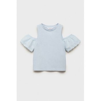 Tricou cu decupaje pe umeri si broderie