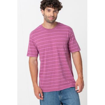 Tricou in dungi cu buzunar pe piept