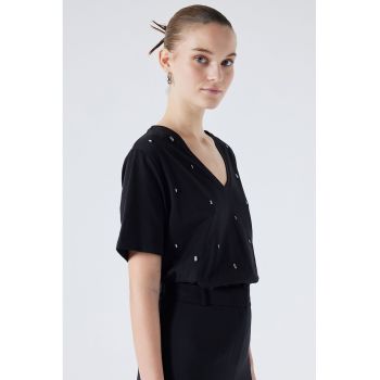 Tricou lejer cu decolteu in V