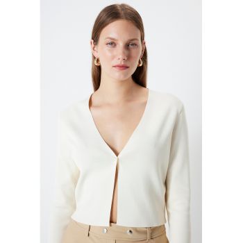 Cardigan cu decolteu in V si model uni