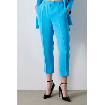 Pantaloni 3/4 cu croiala conica
