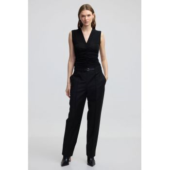 Pantaloni regular fit cu talie medie