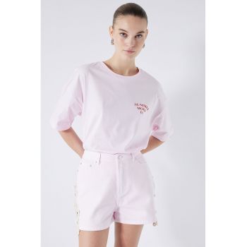 Pantaloni scurti cu broderii laterale