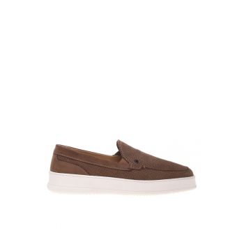 Pantofi slip-on din piele nabuc cu design perforat