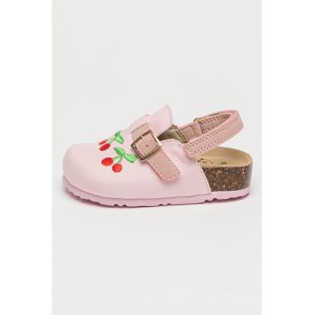 Papuci slingback cu detalii brodate