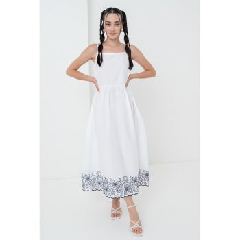 Rochie de bumbac cu broderie florala