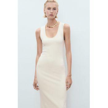 Rochie midi cu decolteu rotund