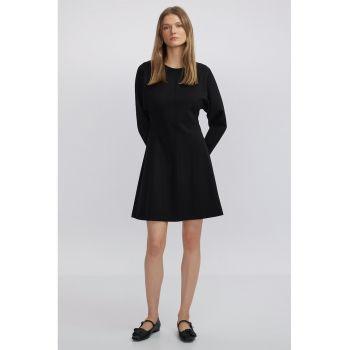 Rochie scurta cu croiala in A