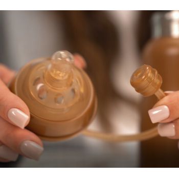 Termos de lichide si biberon pentru copii Kidnort Paere, 270 ml maro, sterilizabil din otel inoxidabil, echipat cu pai cu bila gravitationala si maner ergonomic, izolare termica pana la 10 ore, de la 6 luni