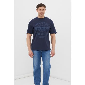 Tricou din bumbac cu decolteu la baza gatului si imprimeu text
