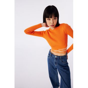 Bluza crop cu snururi de ajustare