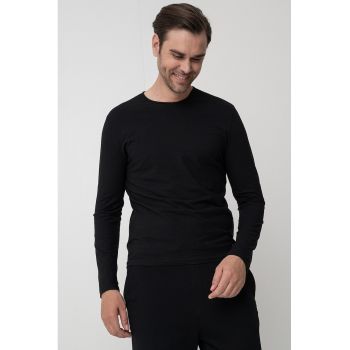 Bluza cu decolteu la baza gatului
