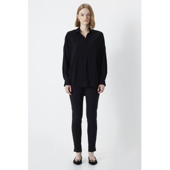 Bluza lejera cu guler