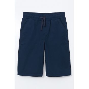Pantaloni scurti cu model uni si snur de ajustare