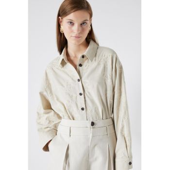 Pantaloni scurti din amestec de in cu pliuri inversate