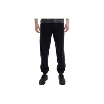 Pantaloni trening  Train Graphic Series M Pants C 7M000216AF12660UC001