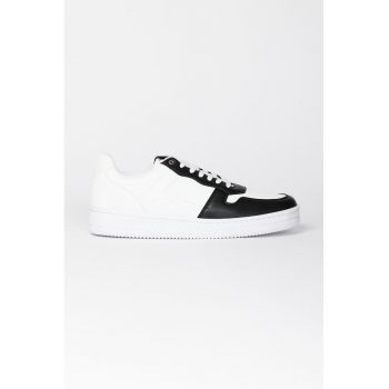 Pantofi sport de piele ecologica cu segment perforat
