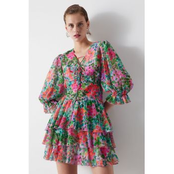 Rochie cu decolteu in V - model stratificat si imprimeu floral ieftina